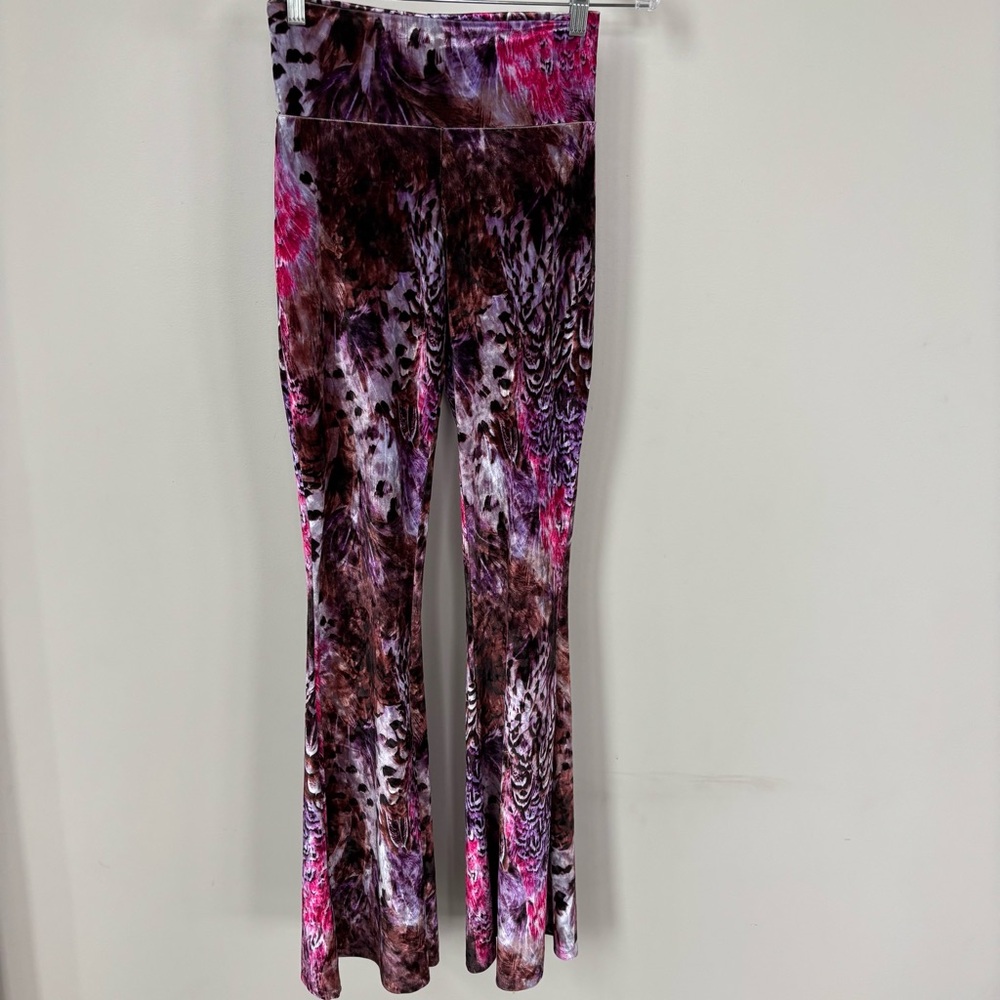 Warrior Within Designs Flare Leggings Size S